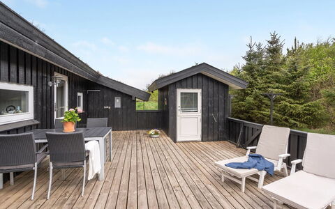 Birette - 1.5Km from the Sea: Legna, Pavimento In Legno, Architettura, Latifoglie, Casa, Plank, Casa, Deck, Portico, Porta