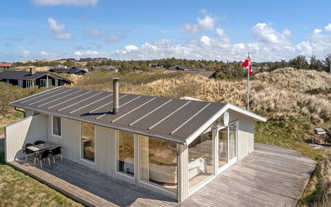 Asser - 400M from the Sea: Legna, Casa, Portico, Deck, Latifoglie, Tetto, Color Legno, Pavimento In Legno, Eco Hotel