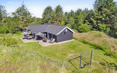 Swen - 1.3Km from the Sea