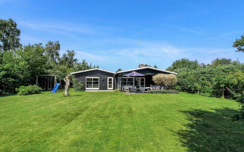Henryk - 500M from the Sea: Tetto, Lotto, Villetta, Casa, Area Rurale, Capannone, Raccordo, Edifici Giardino, Log Cabin, Capanna