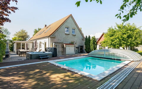 Thorward - 1.5Km from the Sea: Tetto, Casa, Porta, Villetta, Shade, Raccordo, Cortile, Estate, Backyard