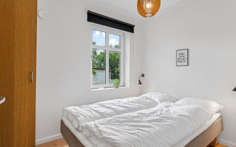 Thorward - 1.5Km from the Sea: Letto, Camera Da Letto, Legna, Interior Design, Bedding, Pavimento, Pavimentazione, Soffitto, Lenzuolo, Telaio Del Letto