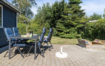 Winona - 300M from the Sea