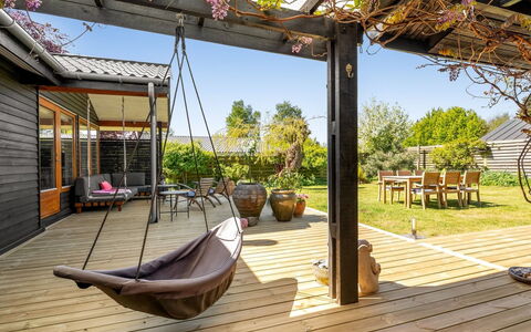 Erke - 370M from the Sea: Legna, Mobilia, Mobili Da Esterno, Portico, Shade, Deck, Eco Hotel, Giardino, Sedia