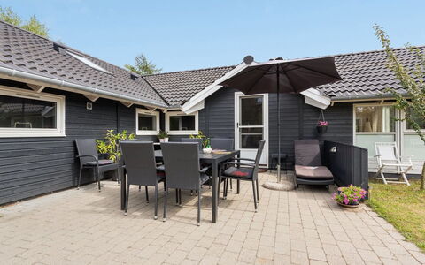Zelda - 300M from the Sea: Legna, Color Legno, Plank, Latifoglie, Villetta, Deck, Raccordo, Shade, Pavimento In Legno, Edifici Giardino