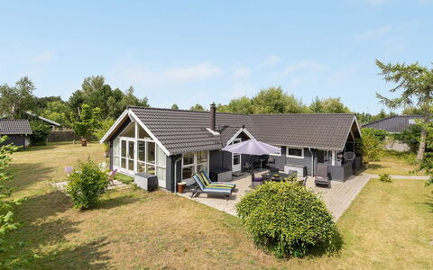Zelda - 300M from the Sea: Legna, Color Legno, Plank, Latifoglie, Villetta, Deck, Raccordo, Shade, Pavimento In Legno, Edifici Giardino