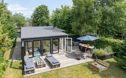 Edin - 400M from the Sea
