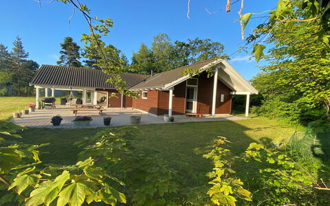 Hegge - 300M from the Sea: Casa, Casa, Porta, Tetto, Villetta, Estate, Giardino, Shade, Raccordo, Cortile