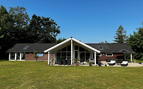 Hegge - 300M from the Sea: Casa, Casa, Porta, Tetto, Villetta, Estate, Giardino, Shade, Raccordo, Cortile