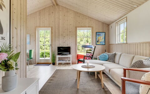 Finwith - 1.5Km from the Sea: Legna, Pavimentazione, Interior Design, Mobilia, Pavimento, Soffitto, Casa, Camera, Soggiorno, Pavimento In Legno