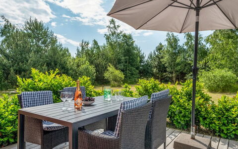 Finwith - 1.5Km from the Sea: Mobilia, Mobili Da Esterno, Sedia, Tavolo, Tavolo Esterno, Cucina & Sala Da Pranzo Tavolo, Giardino, Terrazza, Eco Hotel, Shade