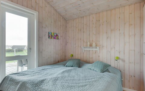 Naia - 200M from the Sea: Legna, Pavimentazione, Camera Da Letto, Pavimento, Soffitto, Interior Design, Letto, Lenzuolo, Bedding, Camera