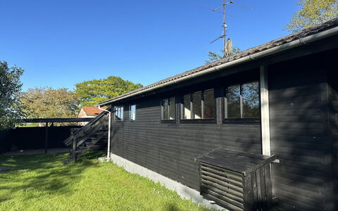 Ady - 150M from the Sea: Legna, Raccordo, Casa, Casa, Villetta, Porta, Backyard, Latifoglie, Shade, Plank