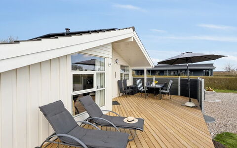 Tjakko - 900M from the Sea: Tetto, Lotto, Villetta, Casa, Area Rurale, Capannone, Raccordo, Edifici Giardino, Log Cabin, Capanna