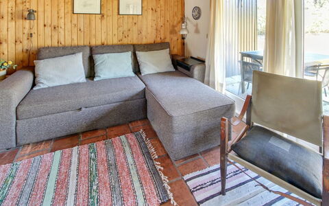 Emina - 400M from the Sea: 