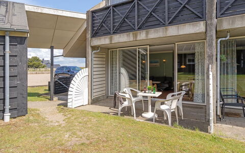 Ama - 100M from the Sea: Pavimentazione, Pavimento, Soffitto, Interior Design, Controsoffitto, Cucina, Cabinetry, Camera, Apparecchio Major, Lampada