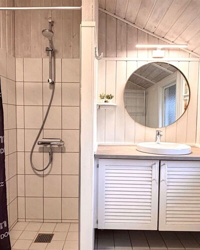 Edvardine - 400M from the Sea