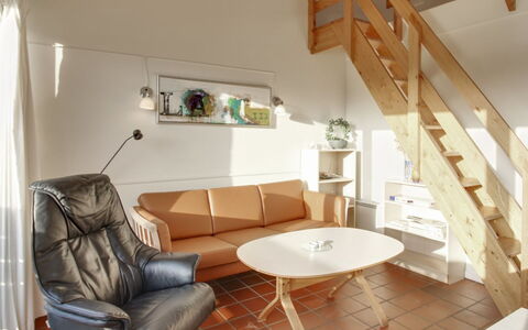 Ronia - 100M from the Sea