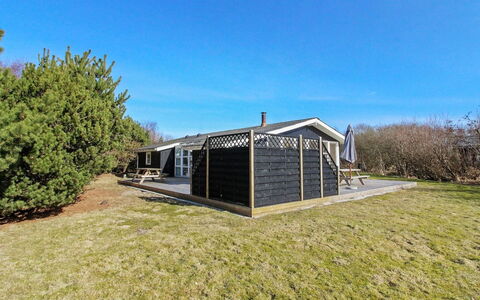 Andine - 1.2Km from the Sea: Arbusto, Urban Design, Groundcover, Brick, Appartamento, Estate, Muratura, Balcone, Landscaping