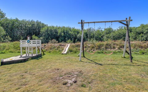 Andine - 1.2Km from the Sea: Arbusto, Urban Design, Groundcover, Brick, Appartamento, Estate, Muratura, Balcone, Landscaping
