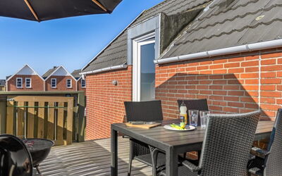 Reimund - 2.3Km from the Sea