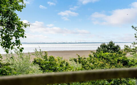 Styrkar - 4Km from the Sea: Tetto, Casa, Lotto, Casa, Villetta, Estate, Edifici Giardino, Shade, Log Cabin, Landscaping
