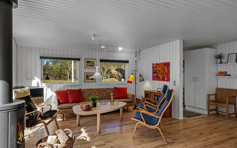 Tove - 1.5Km from the Sea: Legna, Interior Design, Soffitto, Pavimentazione, Mobilia, Pavimento, Soggiorno, Casa, Pavimento In Legno, Camera