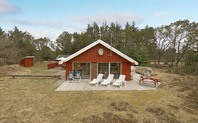 Tove - 1.5Km from the Sea