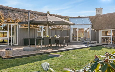 Ansine - 1.2Km from the Sea: Villetta, Capannone, Capanna, Agriturismo, Prateria, Baracca, Fienile, Log Cabin, Edifici Giardino