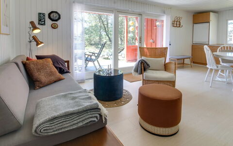 Aulikki - 900M from the Sea: 