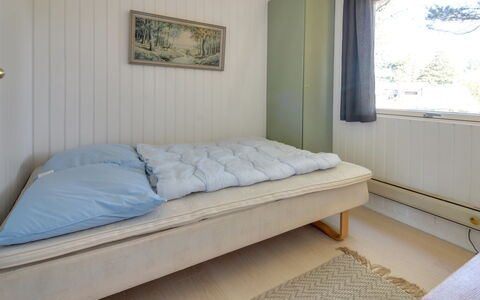 Aulikki - 900M from the Sea: Erba, Casa, Tetto, Casa, Villetta, Arbusto, Lotto, Area Rurale, Agriturismo, Groundcover