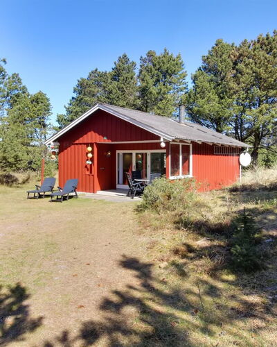 Aulikki - 900M from the Sea