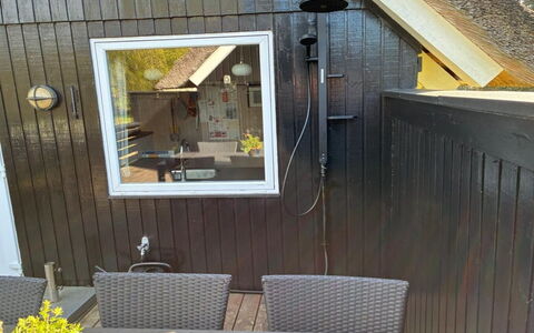 Patrik - 1.4Km from the Sea: Legna, Villetta, Latifoglie, Plank, Color Legno, Edifici Giardino, Design, Cortile, Log Cabin, Backyard