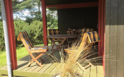 Stillfriede - 400M from the Sea: Erba, Casa, Tetto, Casa, Villetta, Arbusto, Lotto, Area Rurale, Agriturismo, Groundcover
