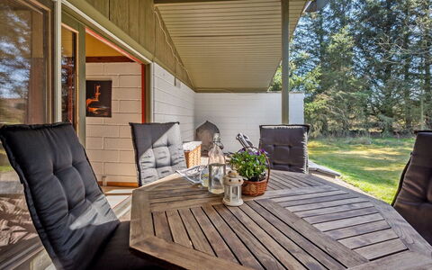 Agna - 700M to the Fjord: Arbusto, Urban Design, Groundcover, Brick, Appartamento, Estate, Muratura, Balcone, Landscaping
