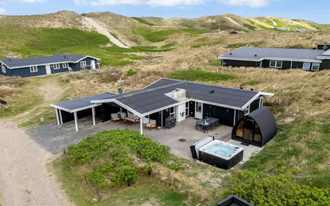 Assa - from the Sea: Tetto, Lotto, Villetta, Casa, Area Rurale, Capannone, Raccordo, Edifici Giardino, Log Cabin, Capanna