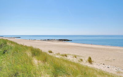 Beatrice - 150M from the Sea