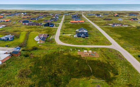 Olesia - 250M from the Sea: Tetto, Lotto, Villetta, Casa, Area Rurale, Capannone, Raccordo, Edifici Giardino, Log Cabin, Capanna