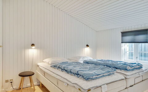 Wiebke - 200M from the Sea: Interior Design, Soffitto, Camera Da Letto, Pavimento, Pavimentazione, Letto, Bedding, Camera, Lenzuolo, Biancheria