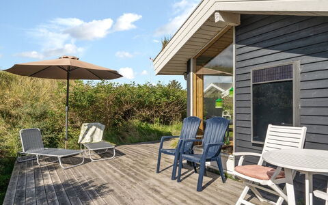 Madita - 310M from the Sea: Legna, Portico, Casa, Raccordo, Mobili Da Esterno, Mobilia, Latifoglie, Deck, Villetta, Plank