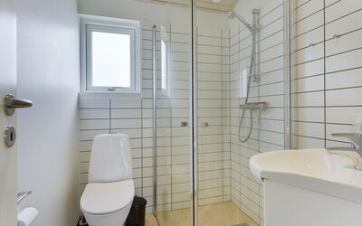 Tessie - 1.2Km from the Sea