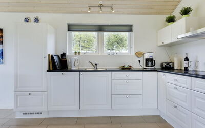 Tessie - 1.2Km from the Sea
