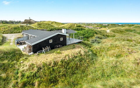 Josten - 500M from the Sea: Legna, Tetto, Casa, Villetta, Porta, Casa, Raccordo, Lotto, Edifici Giardino, Capannone