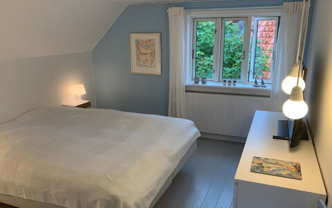 Huanca - 900M from the Sea: Letto, Camera Da Letto, Lenzuolo, Bedding, Interior Design, Pavimento, Mobilia, Pavimentazione, Biancheria, Tessile