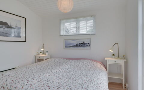 Ylermi - 1.5Km from the Sea: Letto, Camera Da Letto, Interior Design, Soffitto, Lenzuolo, Mobilia, Bedding, Pavimento, Biancheria, Pavimentazione