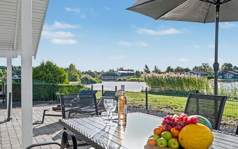 Domi - 1.2Km from the Sea: Cielo, Mobilia, Mobili Da Esterno, Lotto, Casa, Sedia, Shade, Estate, Landscaping, Giardino