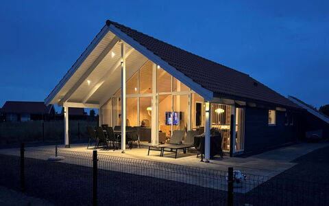 Domi - 1.2Km from the Sea: Tetto, Architettura, Casa, Casa, Villetta, Shade, Raccordo, Estate, Design, Portico