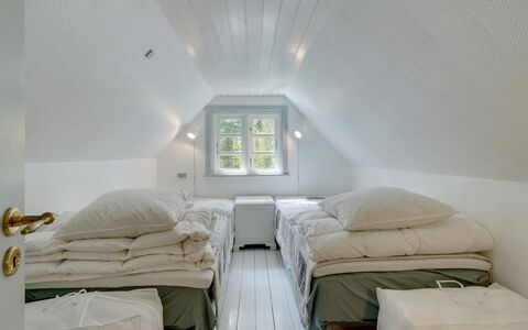 Vemund - 750M from the Sea: Tetto, Lotto, Villetta, Casa, Area Rurale, Capannone, Raccordo, Edifici Giardino, Log Cabin, Capanna