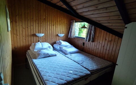 Rieke - 300M from the Sea: Legna, Camera Da Letto, Letto, Mobilia, Pavimento, Lenzuolo, Interior Design, Bedding, Biancheria, Casa