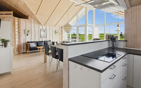 Jonna - 700M from the Sea: Interior Design, Pavimentazione, Legna, Soffitto, Pavimento, Mobilia, Cucina, Lampada, Cucina & Sala Da Pranzo Tavolo, Pavimento In Legno